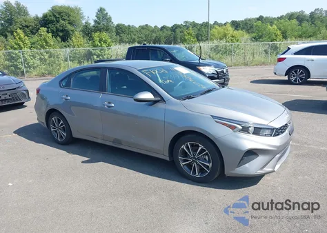 2024 Kia Forte Lxs из США, поврежденный, VIN 3KPF24AD8RE738503